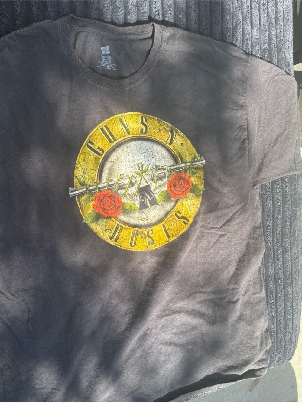 Hanes Black Guns N' Roses Graphic Tee with Yellow Logo and Red Roses